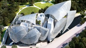 FRANK GEHRY
