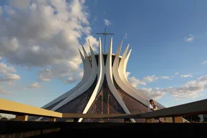 OSCAR NIEMEYER